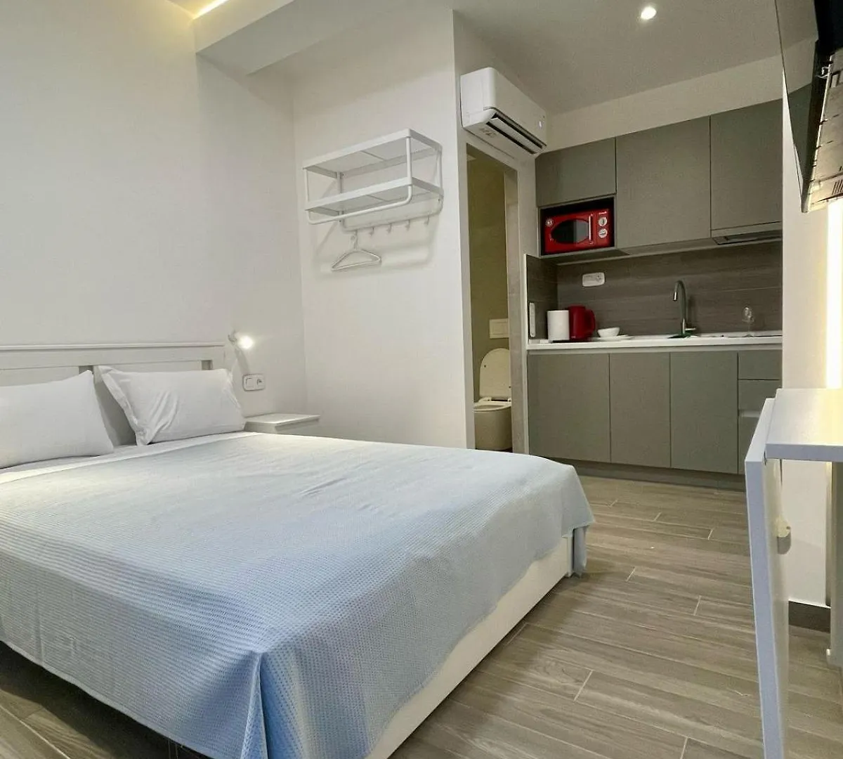 Agora Lx Studios & Suites Thessaloniki Apartment