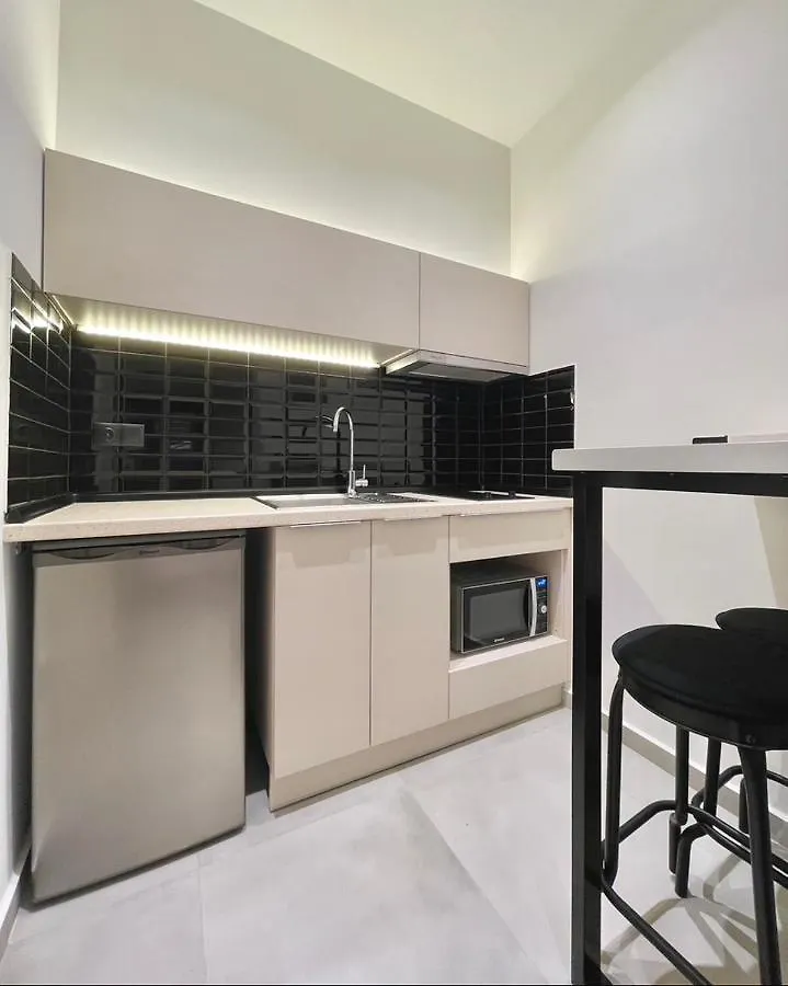 Agora Lx Studios & Suites Thessaloniki 0*,