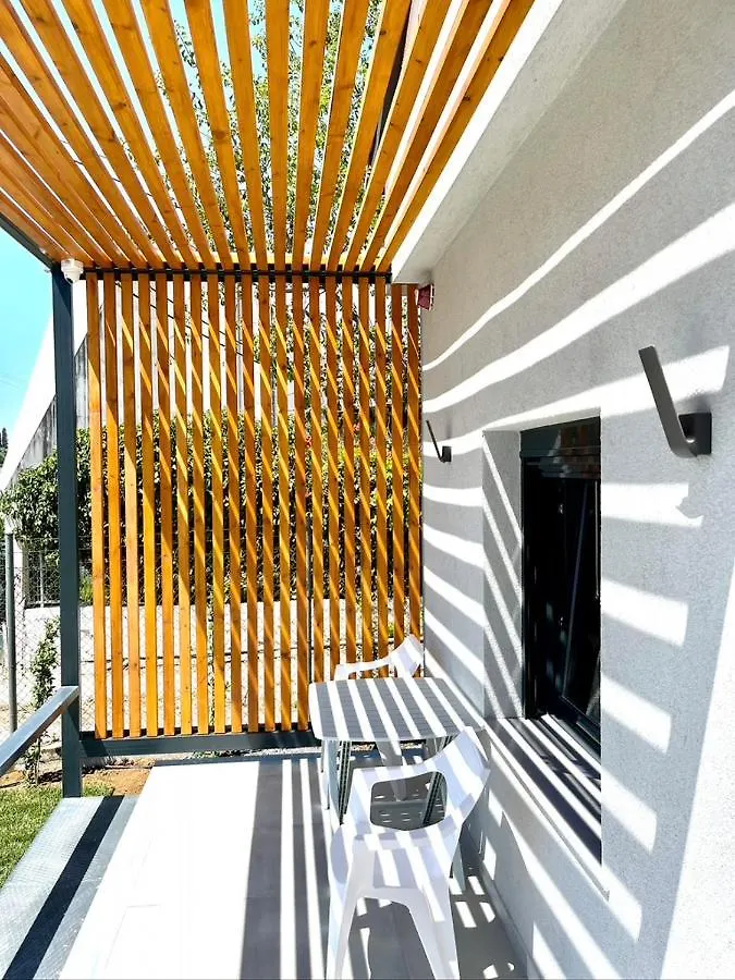 Agora Lx Studios & Suites Thessaloniki Apartment