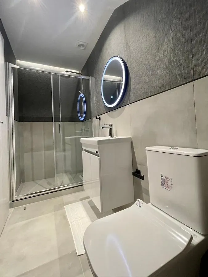 Agora Lx Studios & Suites Thessaloniki